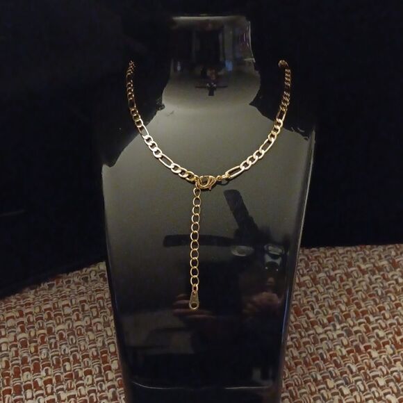 New FOCALOOK 18K GP Capital K Pendant Necklace New In Box - Picture 5 of 5